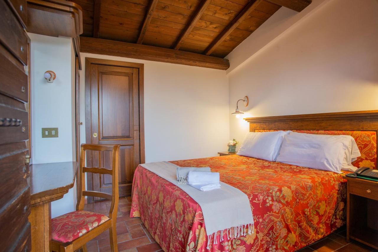Hotel Villa Verde 리보토르토 외부 사진